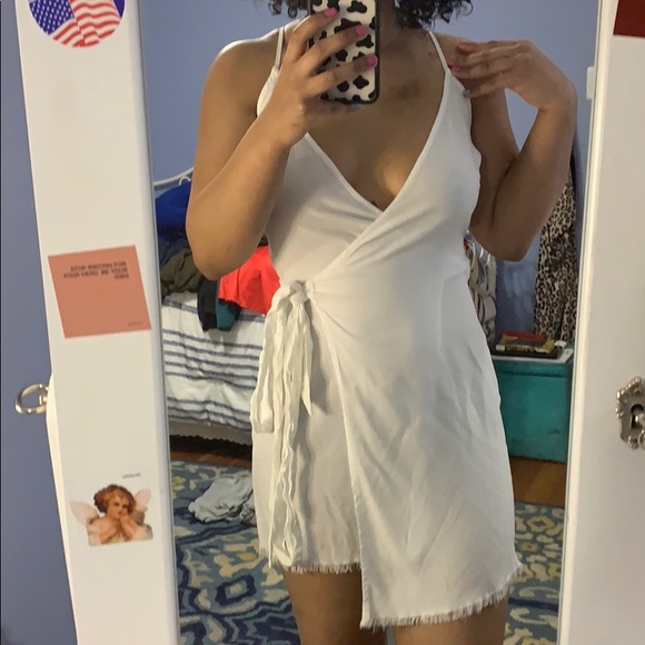 White wrap around Low cut dress - Picture 5 of 5